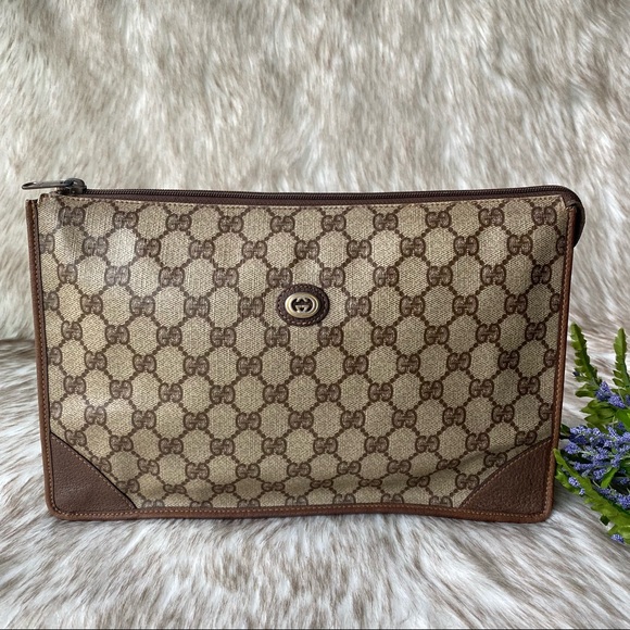 Gucci Vintage GG Supreme Clutch Bag